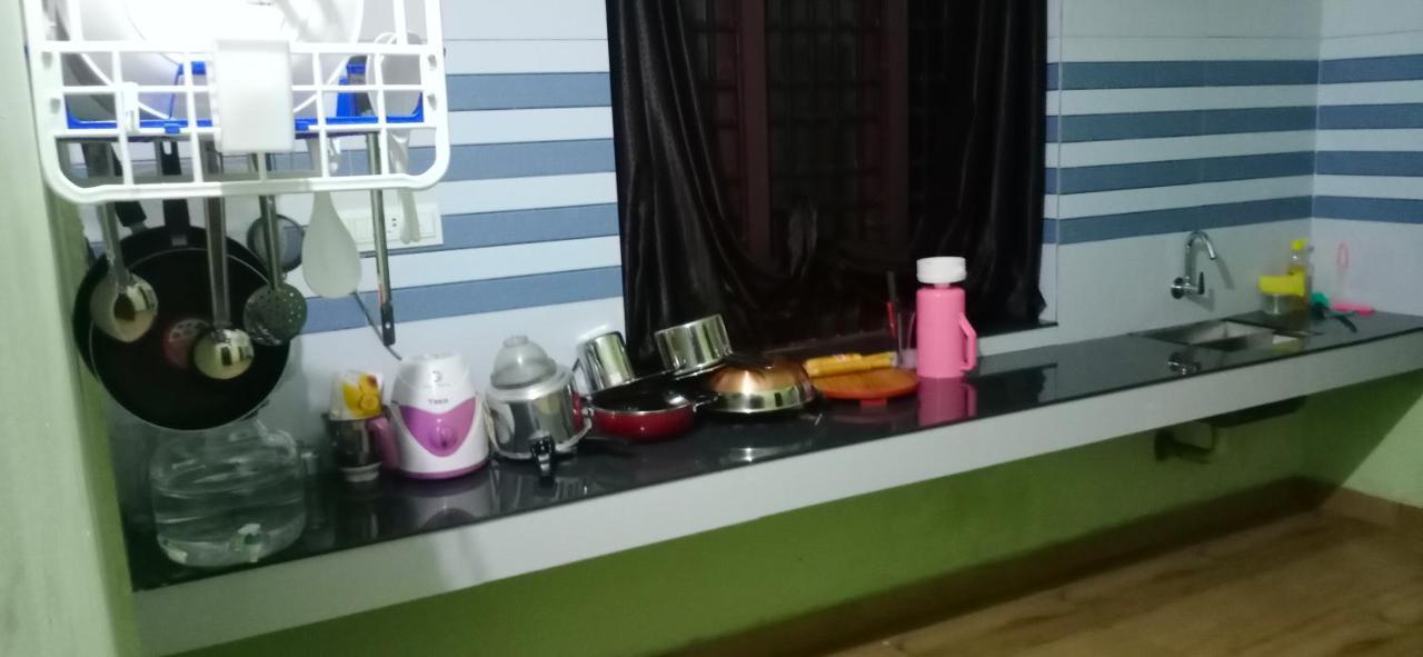 Empire Homestay Kalpatta Buitenkant foto