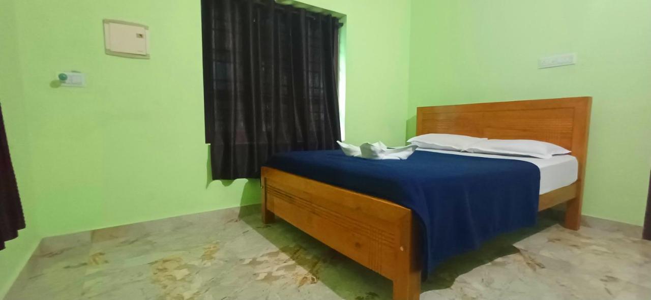 Empire Homestay Kalpatta Buitenkant foto