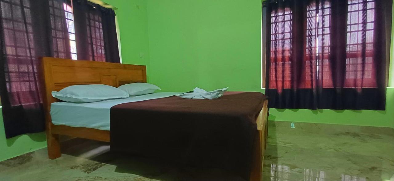 Empire Homestay Kalpatta Buitenkant foto