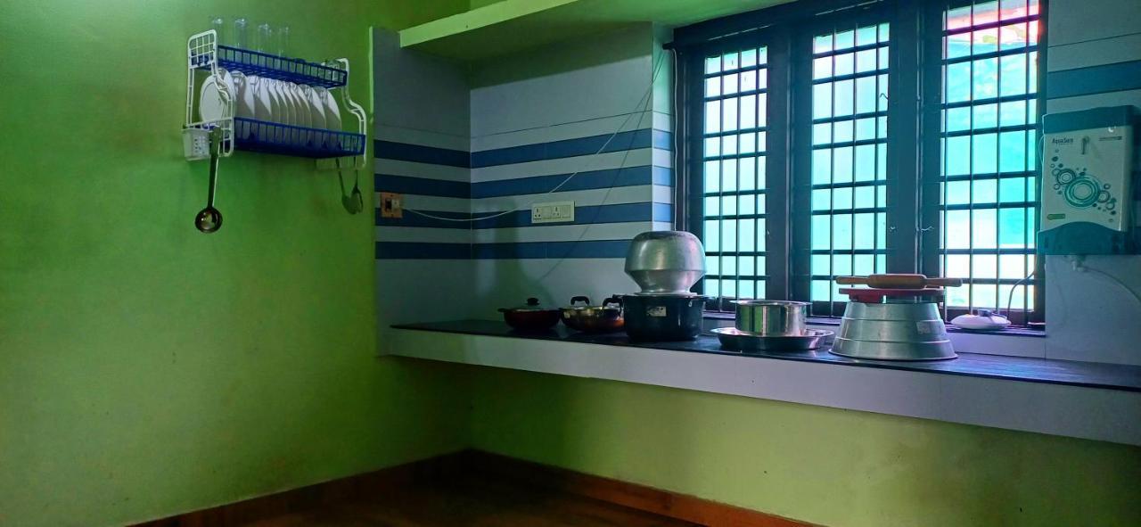 Empire Homestay Kalpatta Buitenkant foto