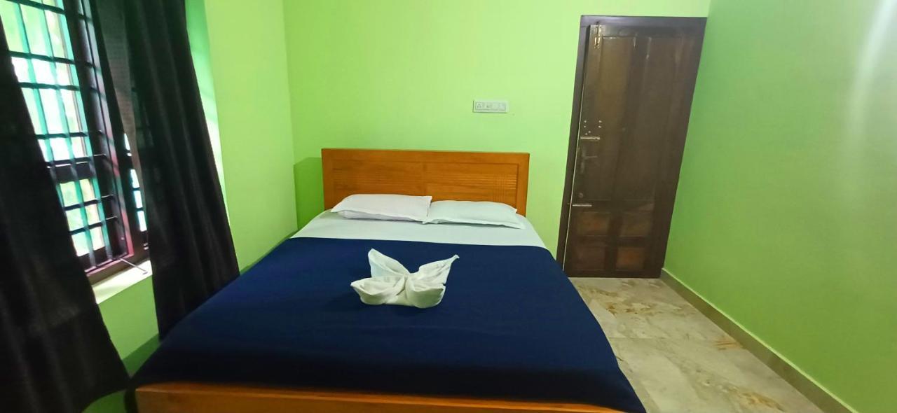 Empire Homestay Kalpatta Buitenkant foto