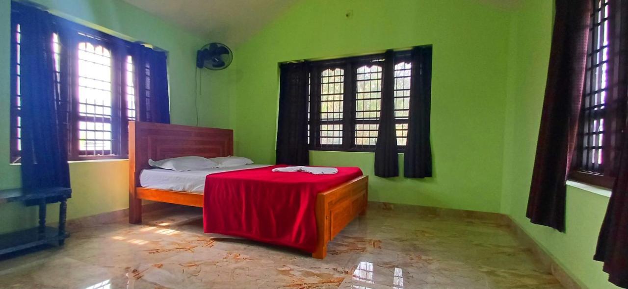 Empire Homestay Kalpatta Buitenkant foto